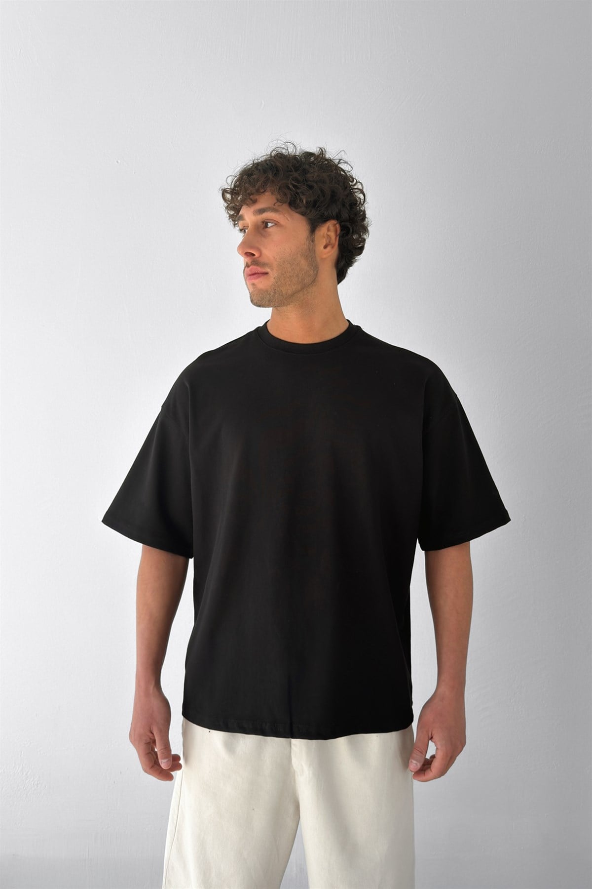 Basic Boxy Fit Siyah Tişört
