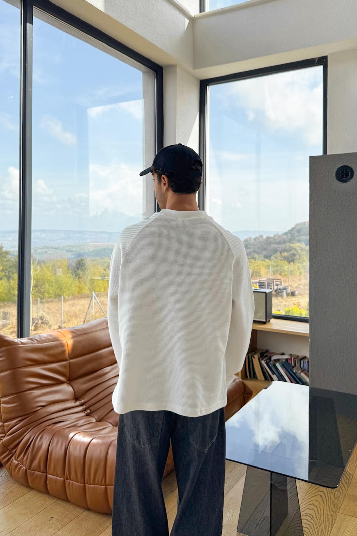 Basic Dokuma Sweatshirt Beyaz