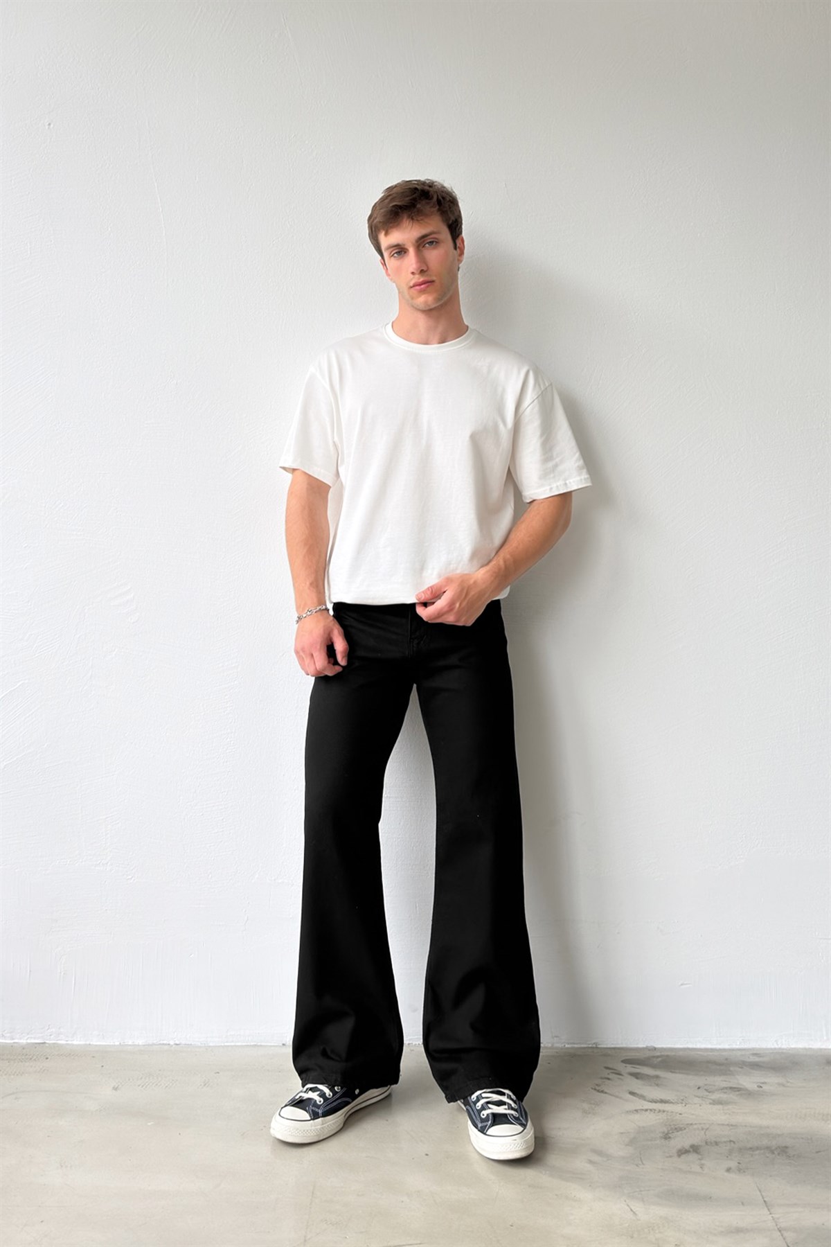 Basic Siyah Flare Jean