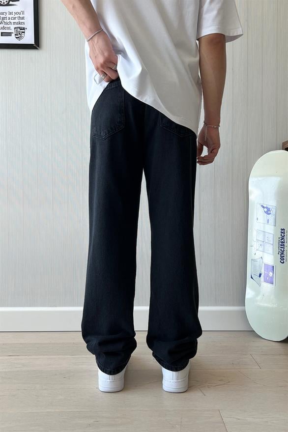 Basic Must Have Siyah Baggy Jean