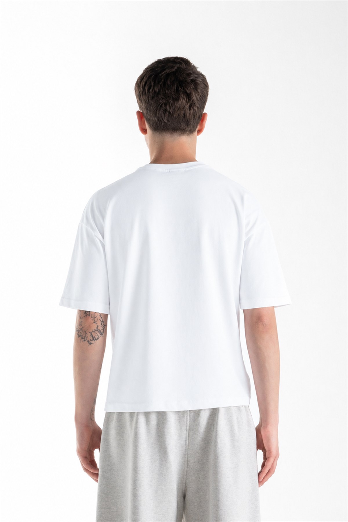Basic Oversize Fit Beyaz Tişört
