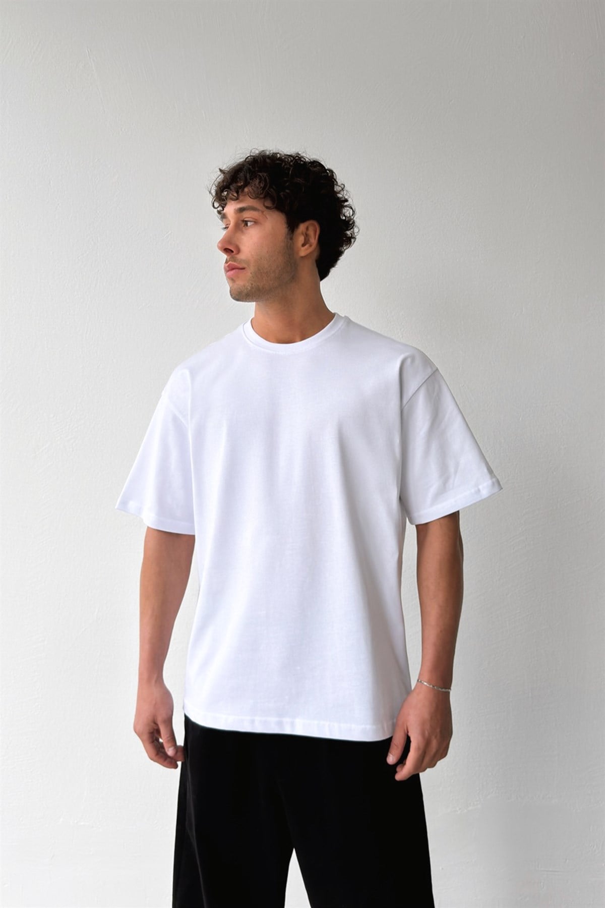 Basic Oversize Fit Beyaz Tişört