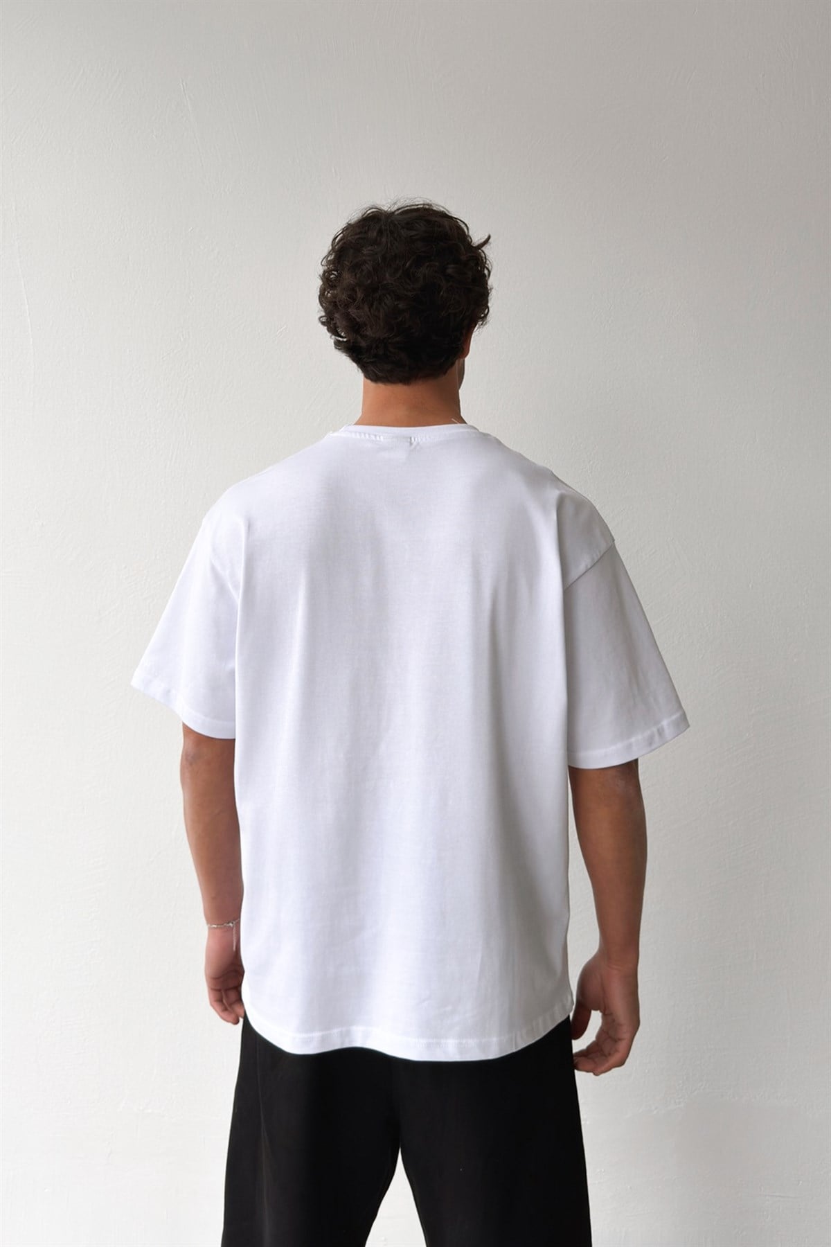 Basic Oversize Fit Beyaz Tişört