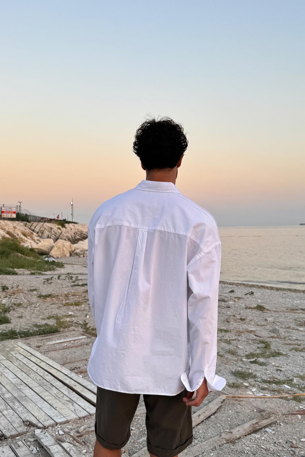 Basic Beyaz Oversize Poplin Gömlek