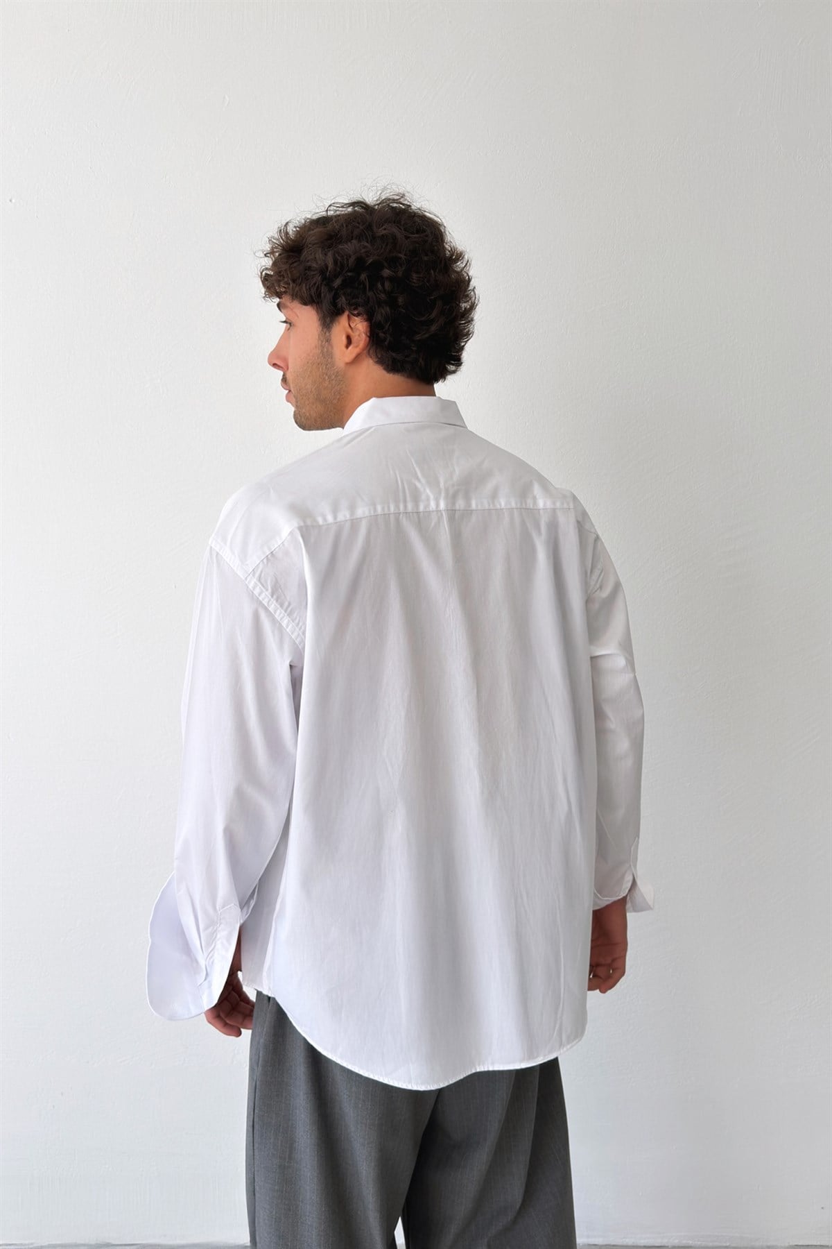 Basic Beyaz Poplin Oversize Gömlek