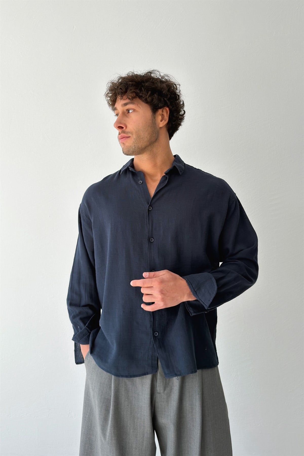 Basic Oversize Lacivert Ham Keten Gömlek