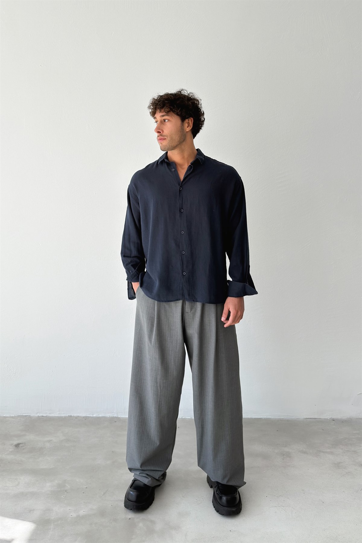 Basic Oversize Lacivert Ham Keten Gömlek