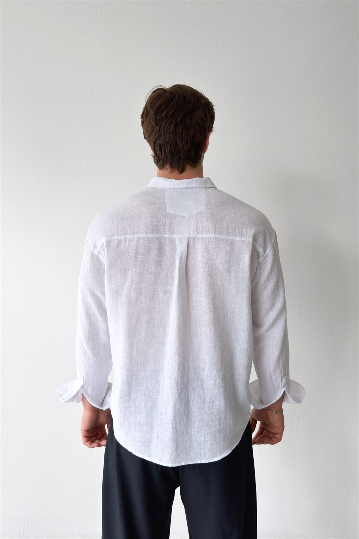 Basic Oversize Beyaz Ham Keten Gömlek