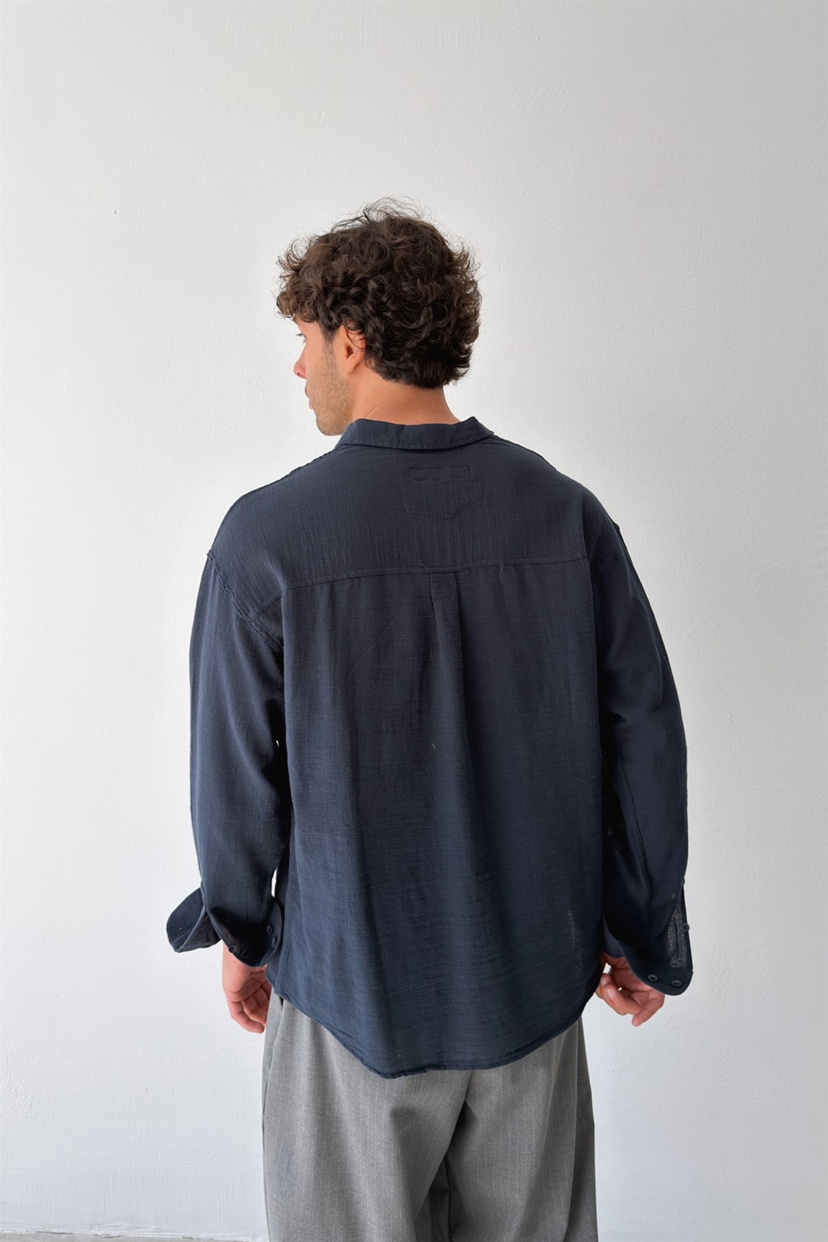 Basic Oversize Lacivert Ham Keten Gömlek