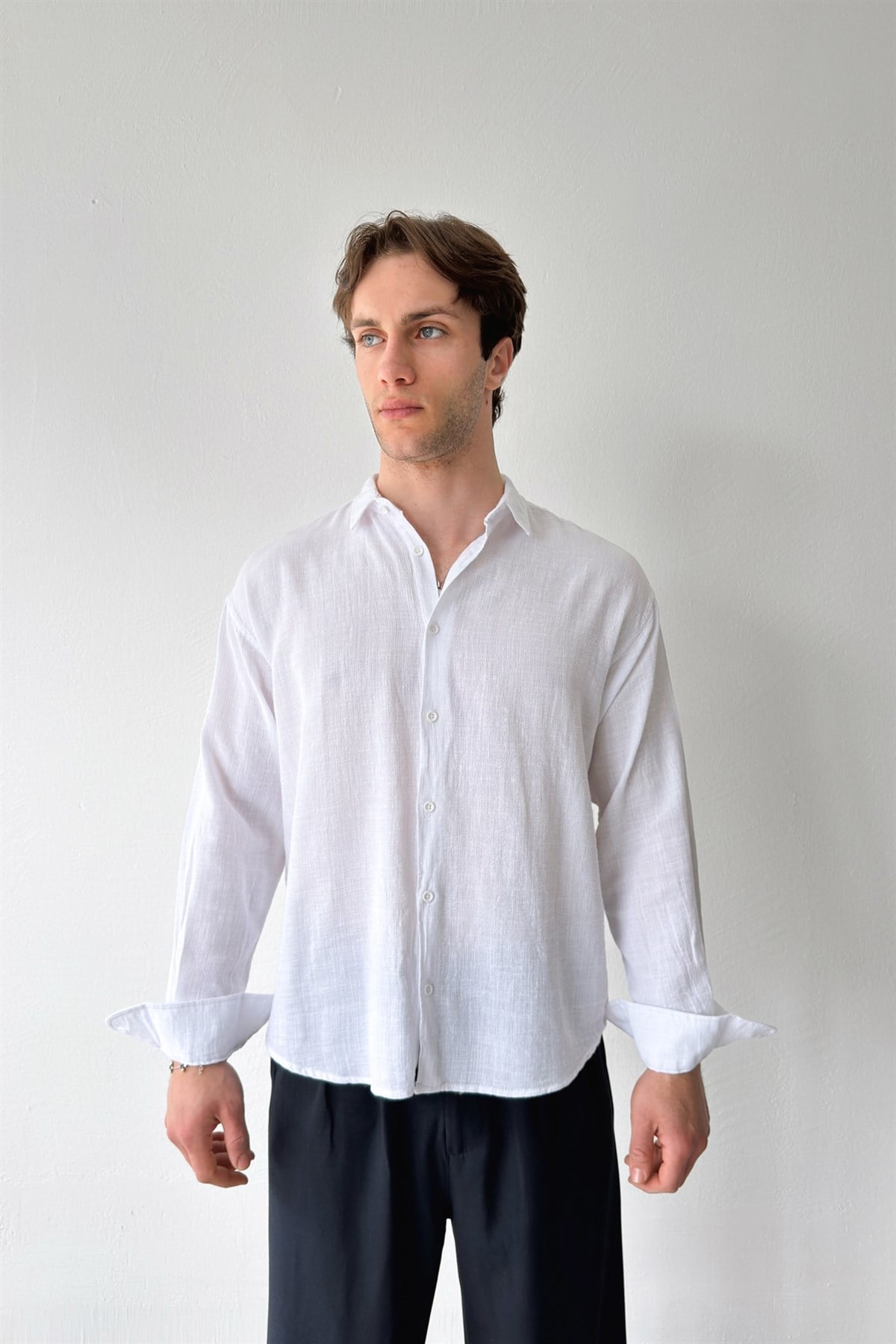 Basic Oversize Beyaz Ham Keten Gömlek