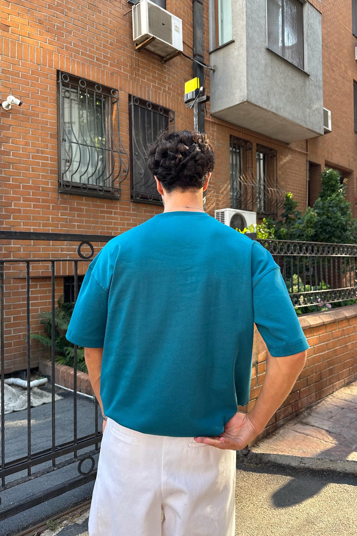 Basic Zümrüt Yeşili Oversize Tişört