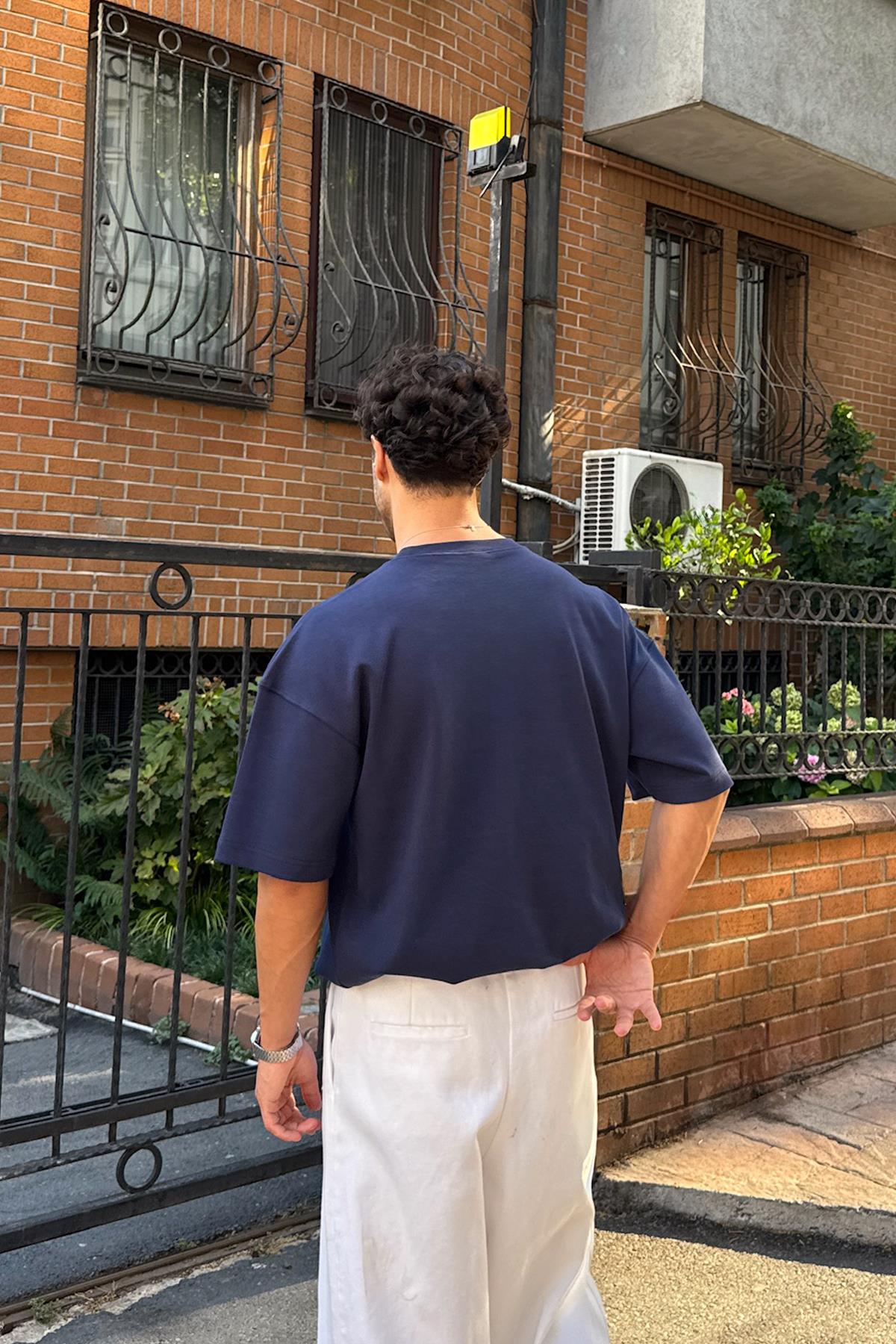 Basic Lacivert Oversize Tişört