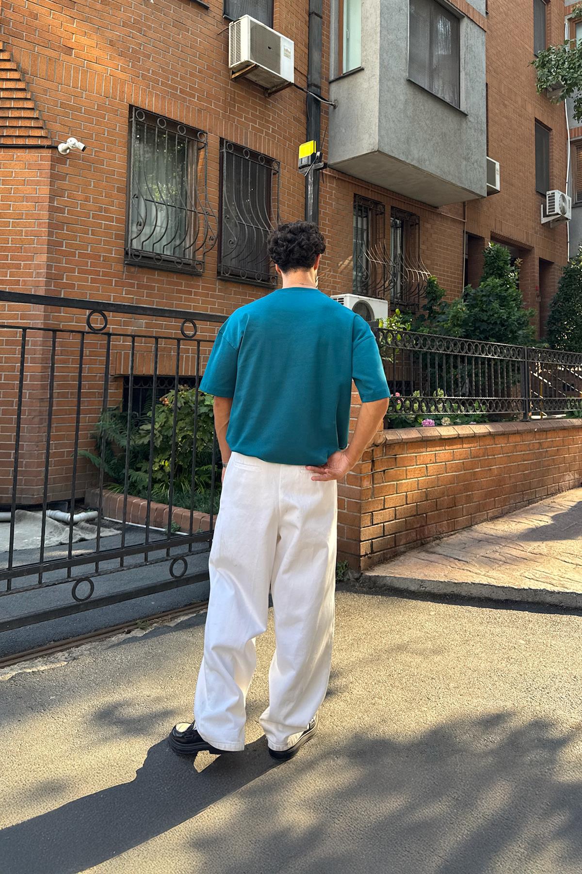 Basic Zümrüt Yeşili Oversize Tişört