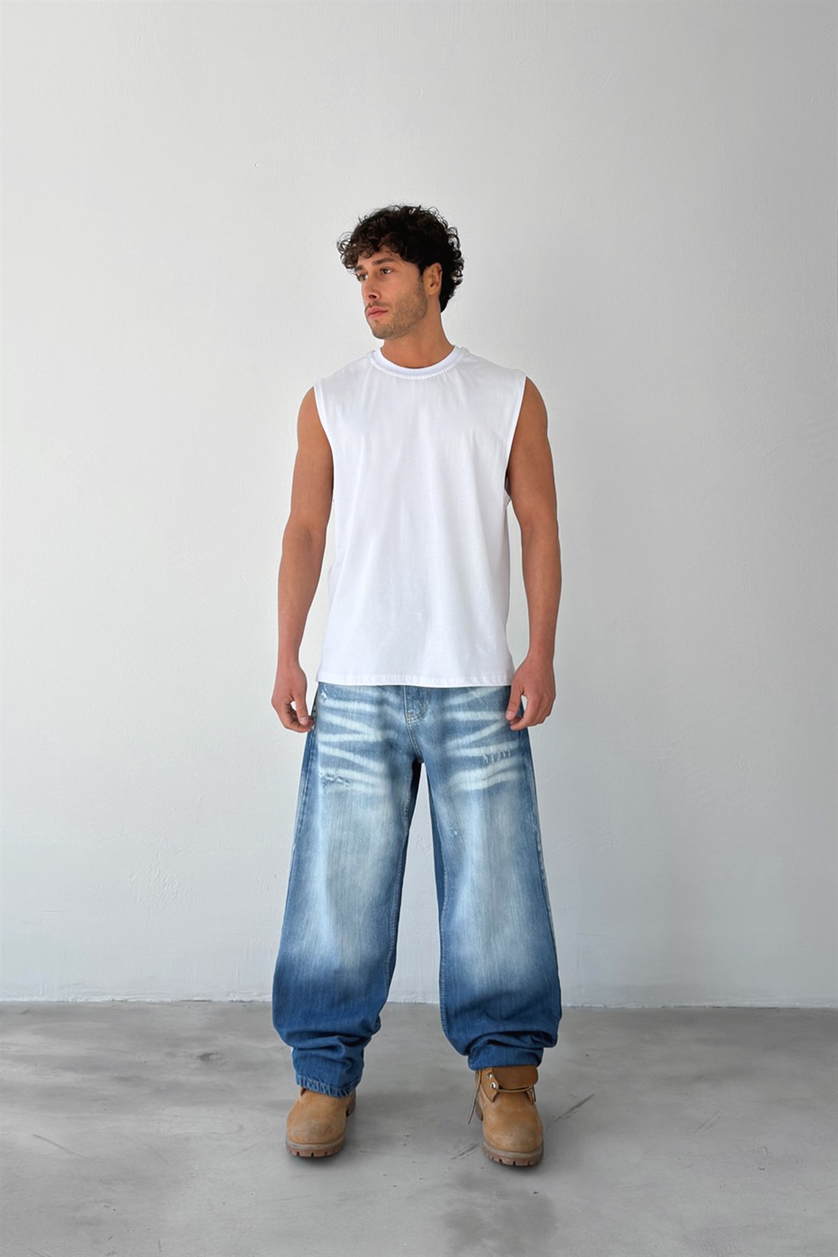 Basic Beyaz Sıfır Kol Atlet