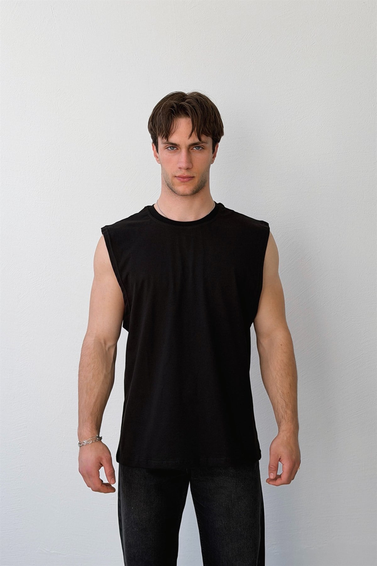 Basic Siyah Sıfır Kol Atlet