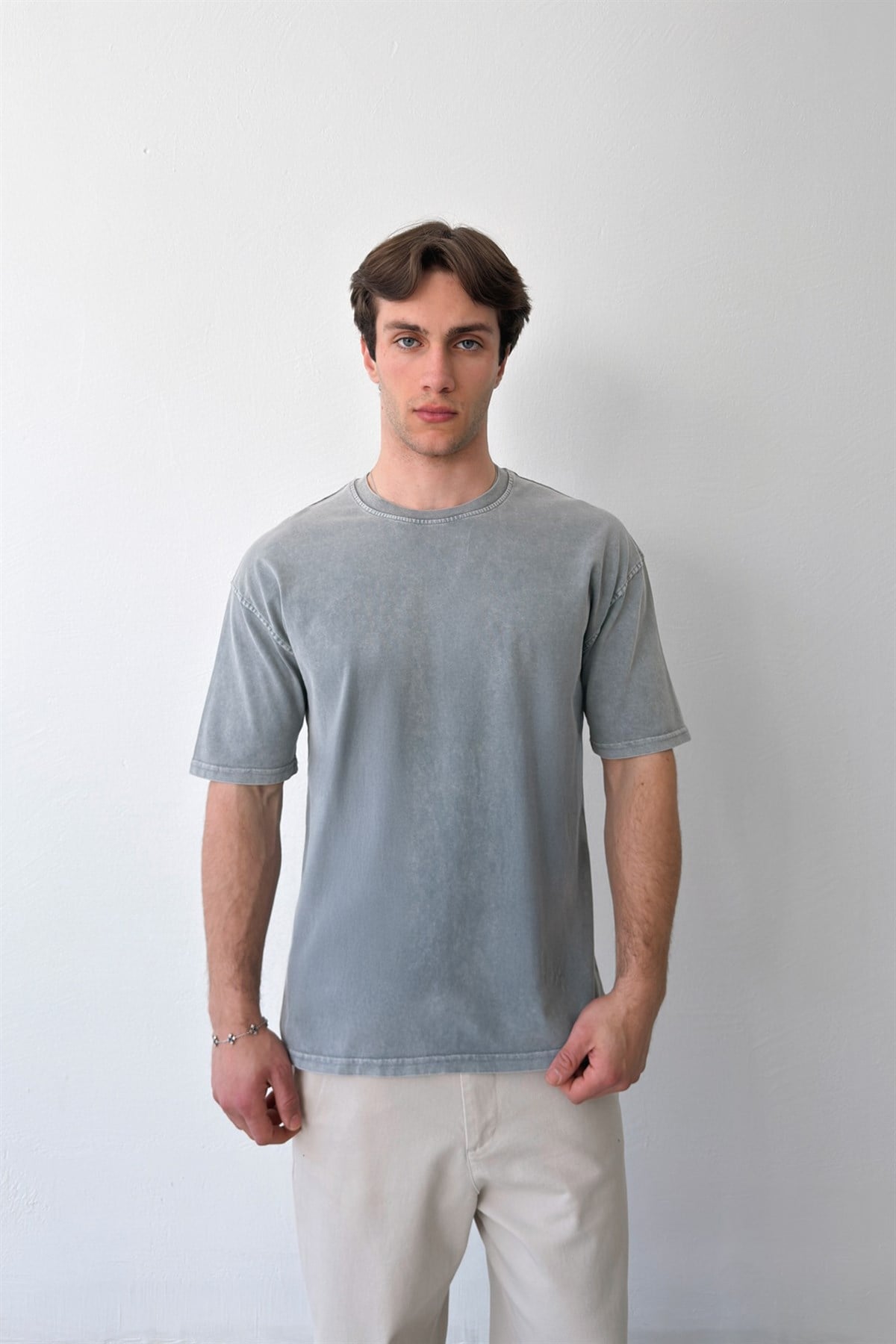 Basic Yıkamalı Gri Tişört