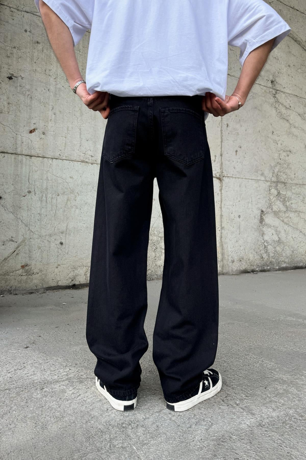 Basic Yıkamalı Regular Jean Siyah