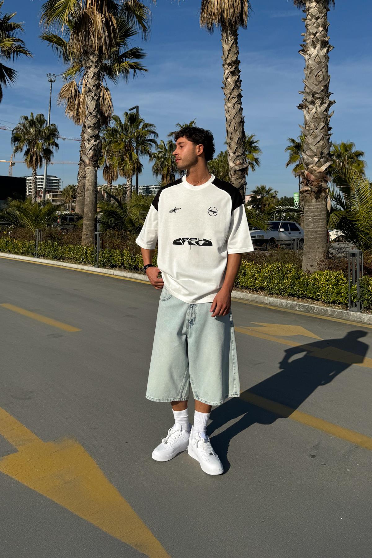 Baskılı Ekru Oversize Tişört
