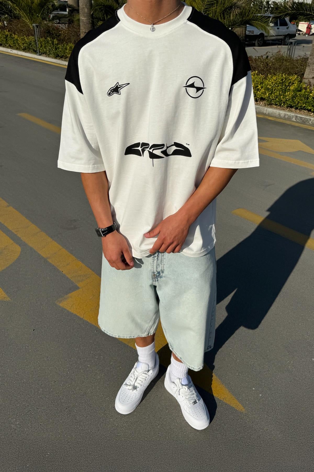 Baskılı Ekru Oversize Tişört