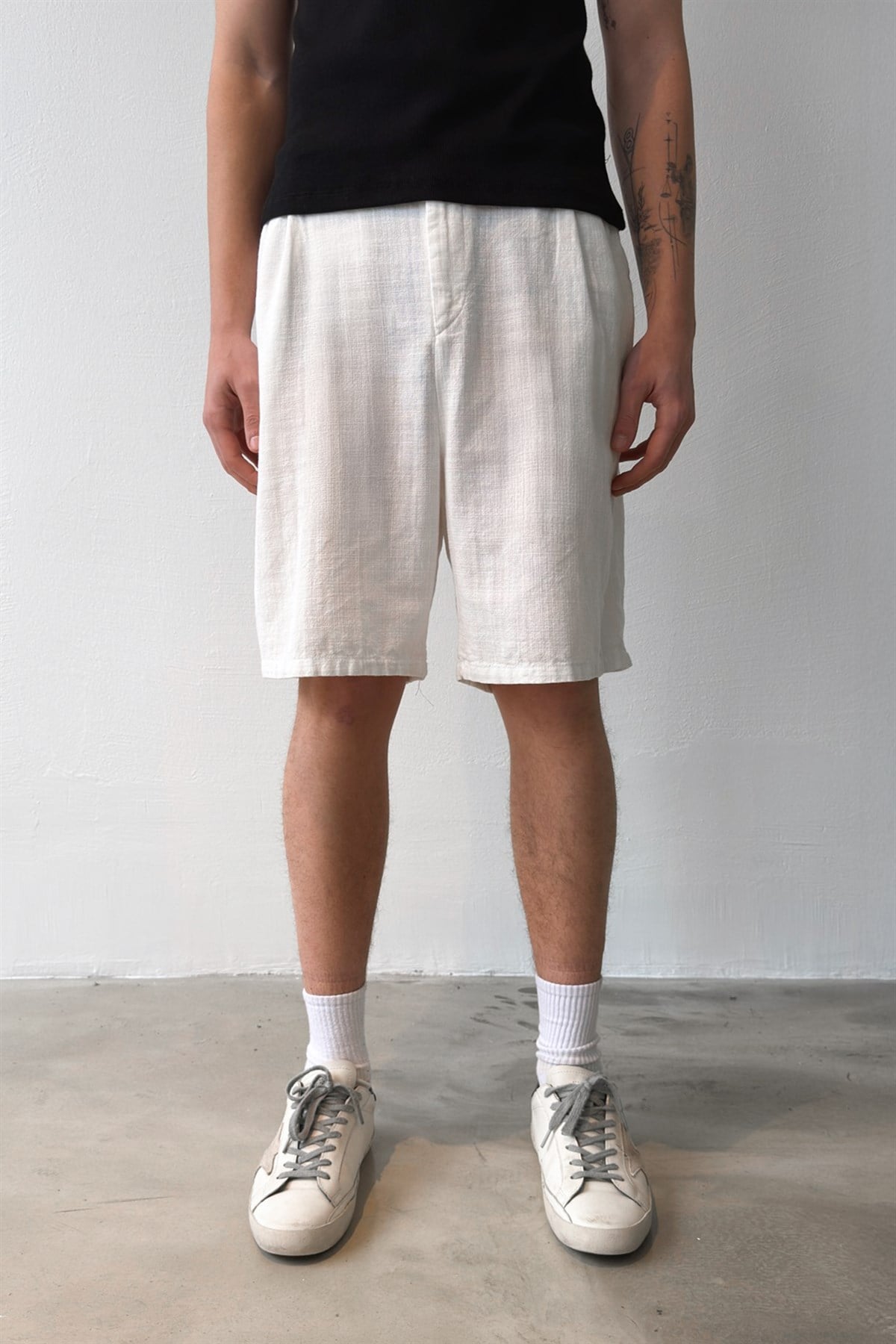 Bel Bağcıklı Keten Şort