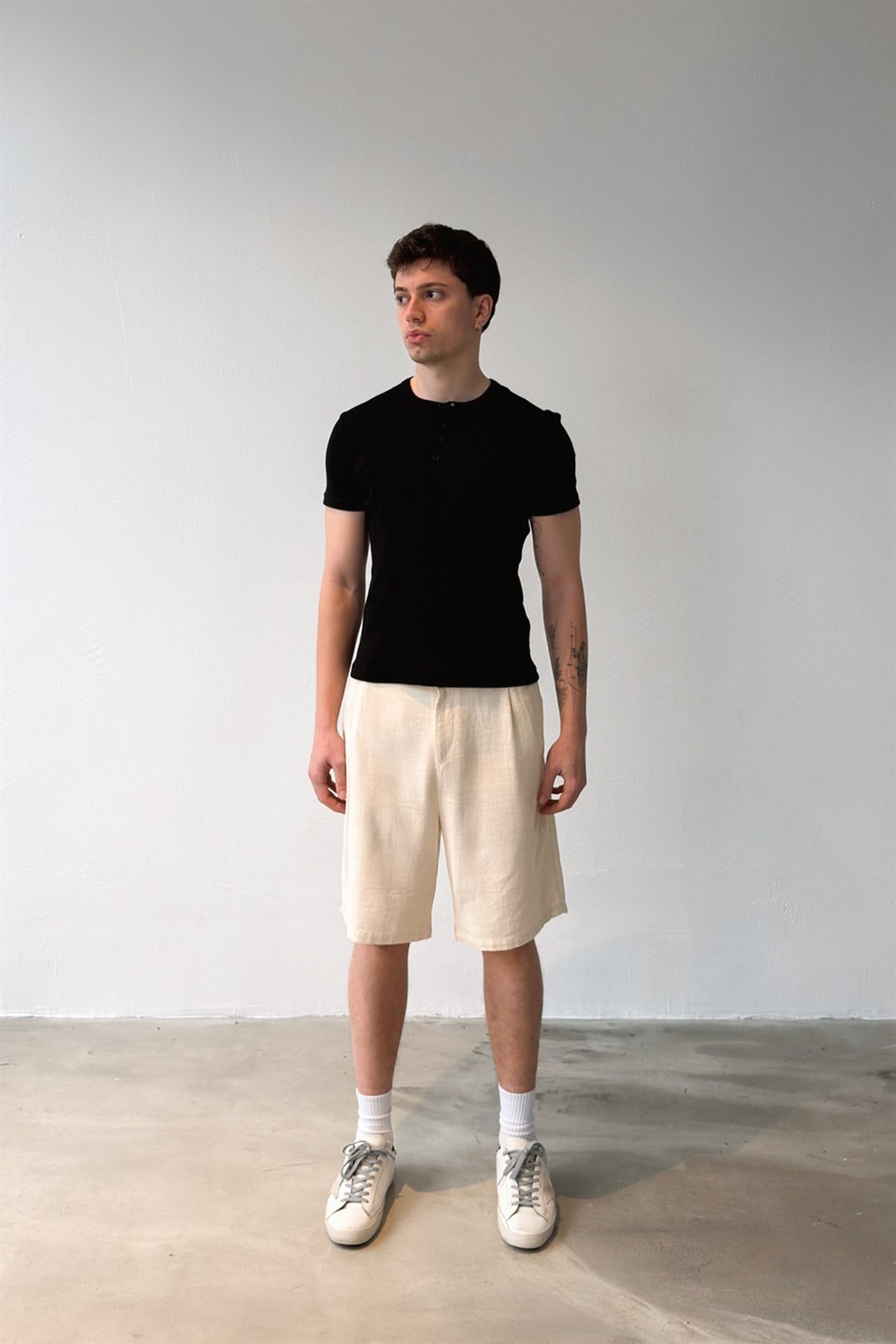 Bel Bağcıklı Keten Şort