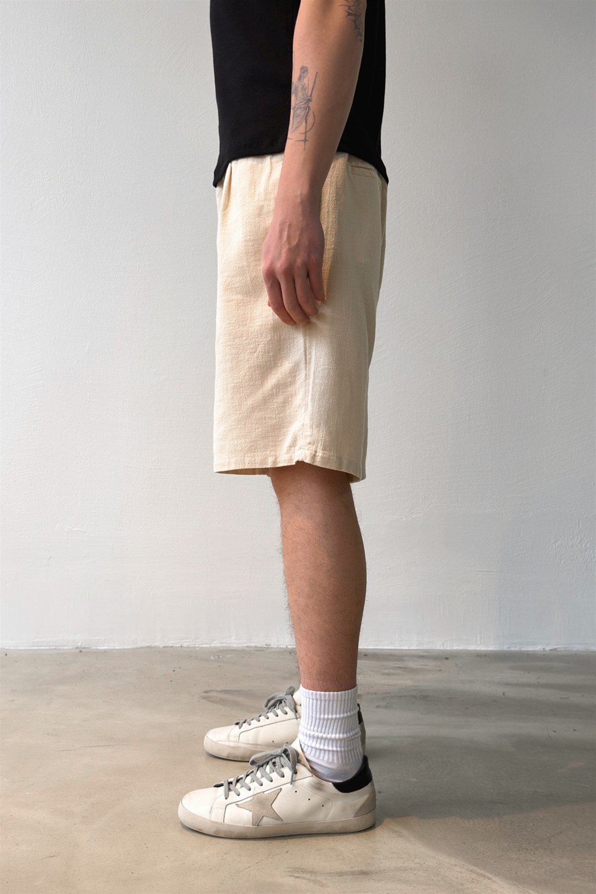 Bel Bağcıklı Keten Şort