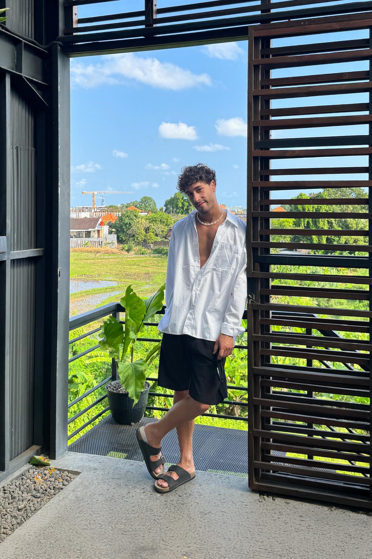 Bel Bağcıklı Keten Şort Siyah