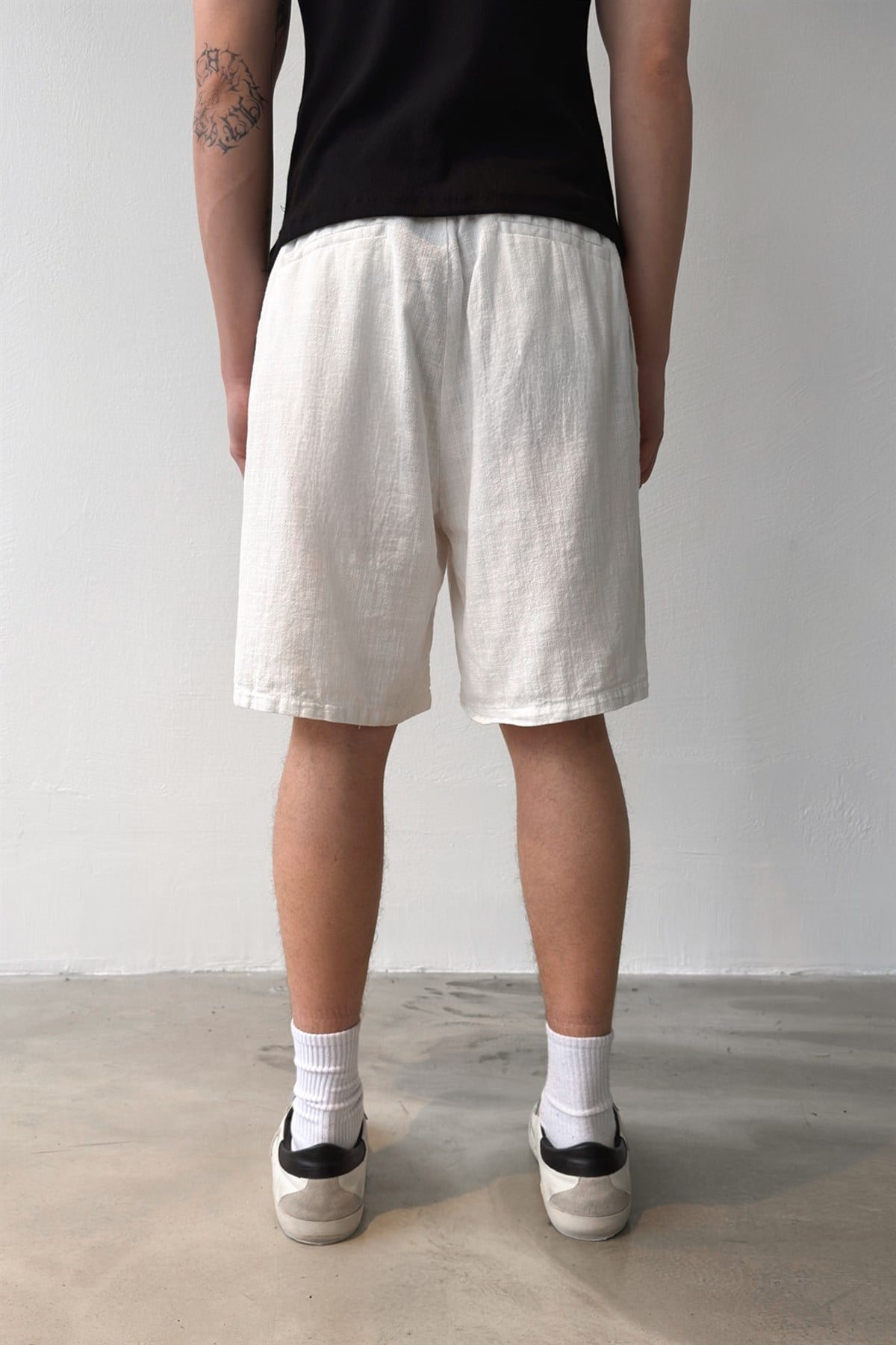 Bel Bağcıklı Keten Şort