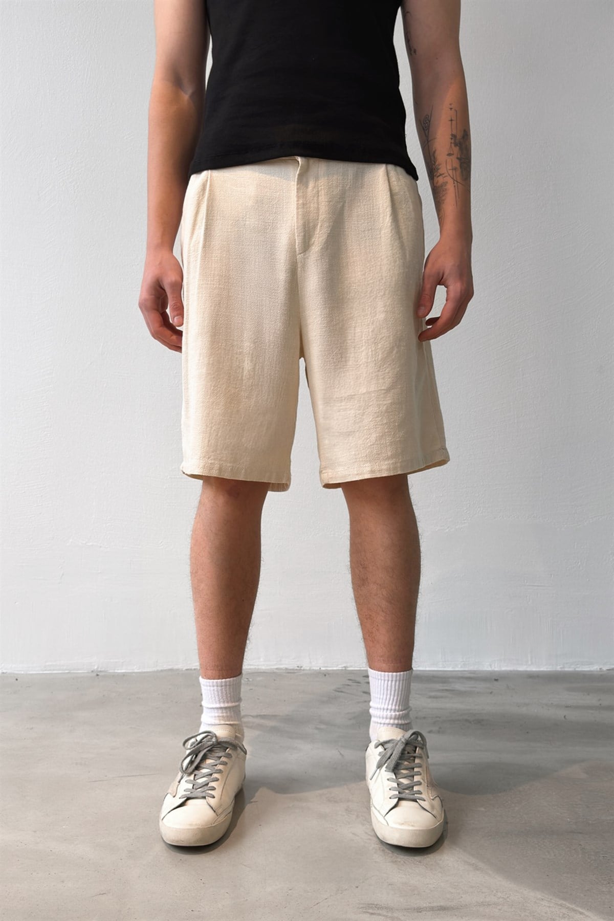 Bel Bağcıklı Keten Şort