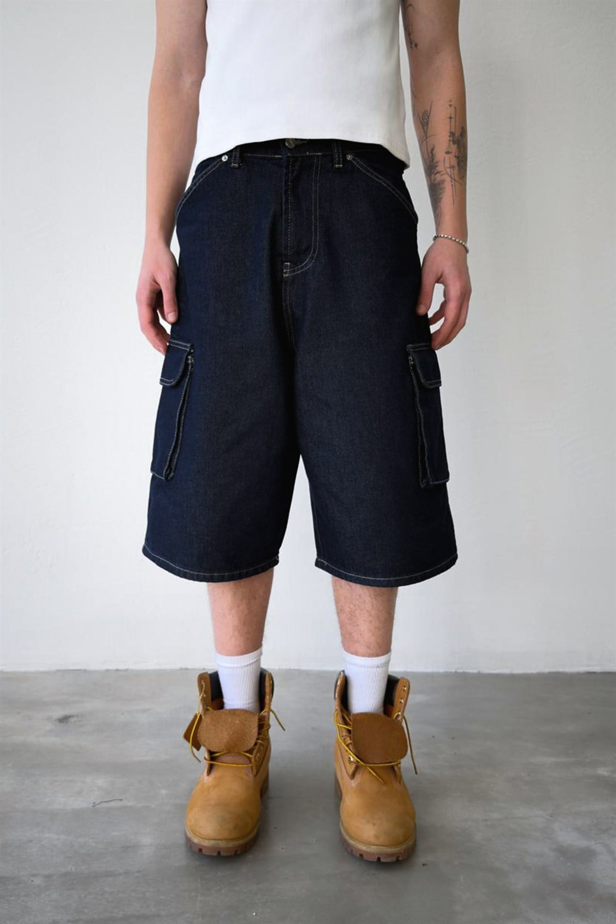 Bel Kemerli Kargo Cepli Kot Şort Lacivert