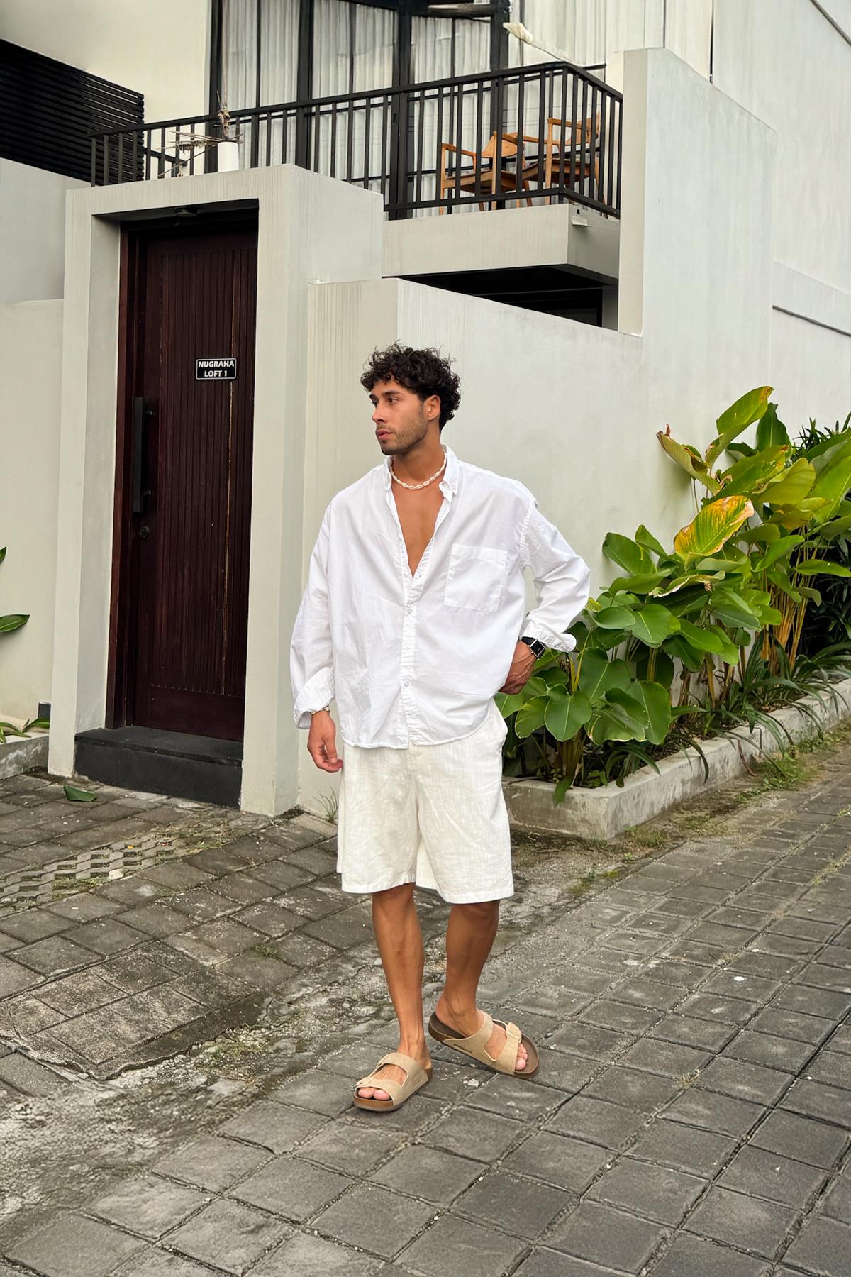 Bel Lastikli Keten Şort Beyaz