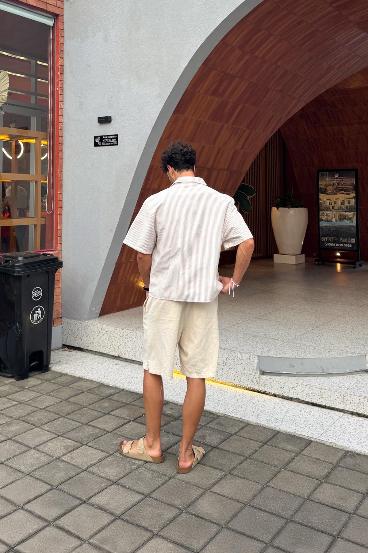 Bel Lastikli Keten Şort Bej