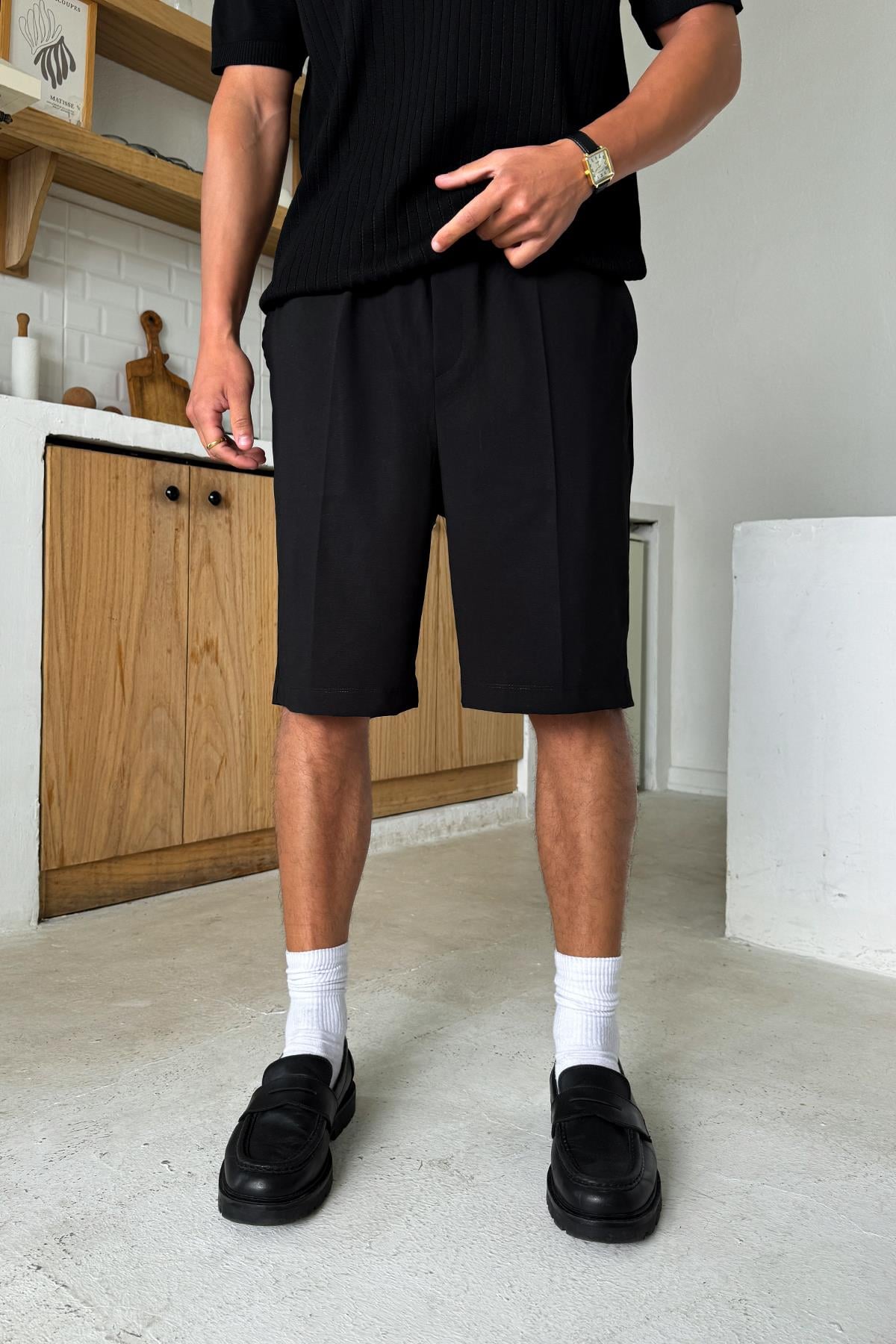 Bel Lastikli Kumaş Şort Siyah