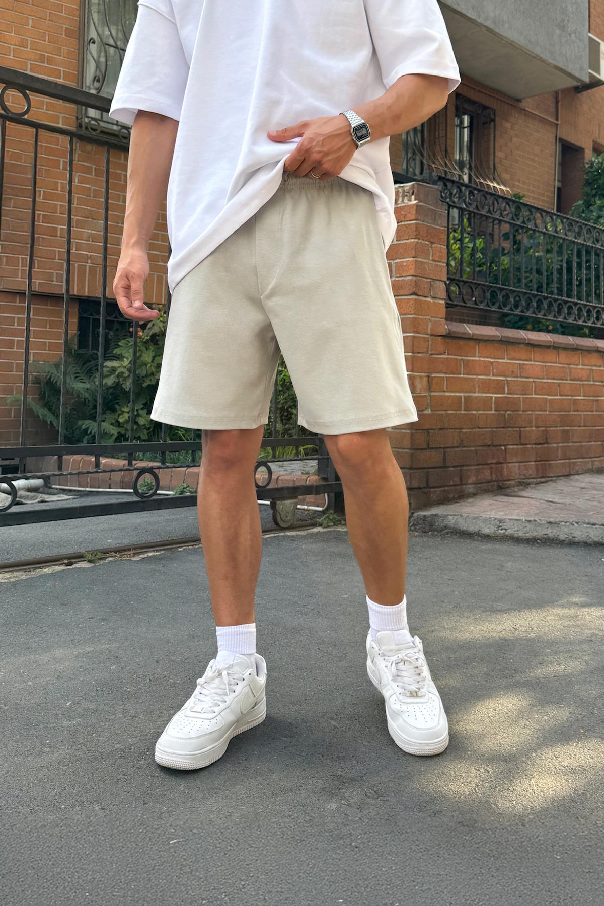 Bel Lastikli Gri Şort