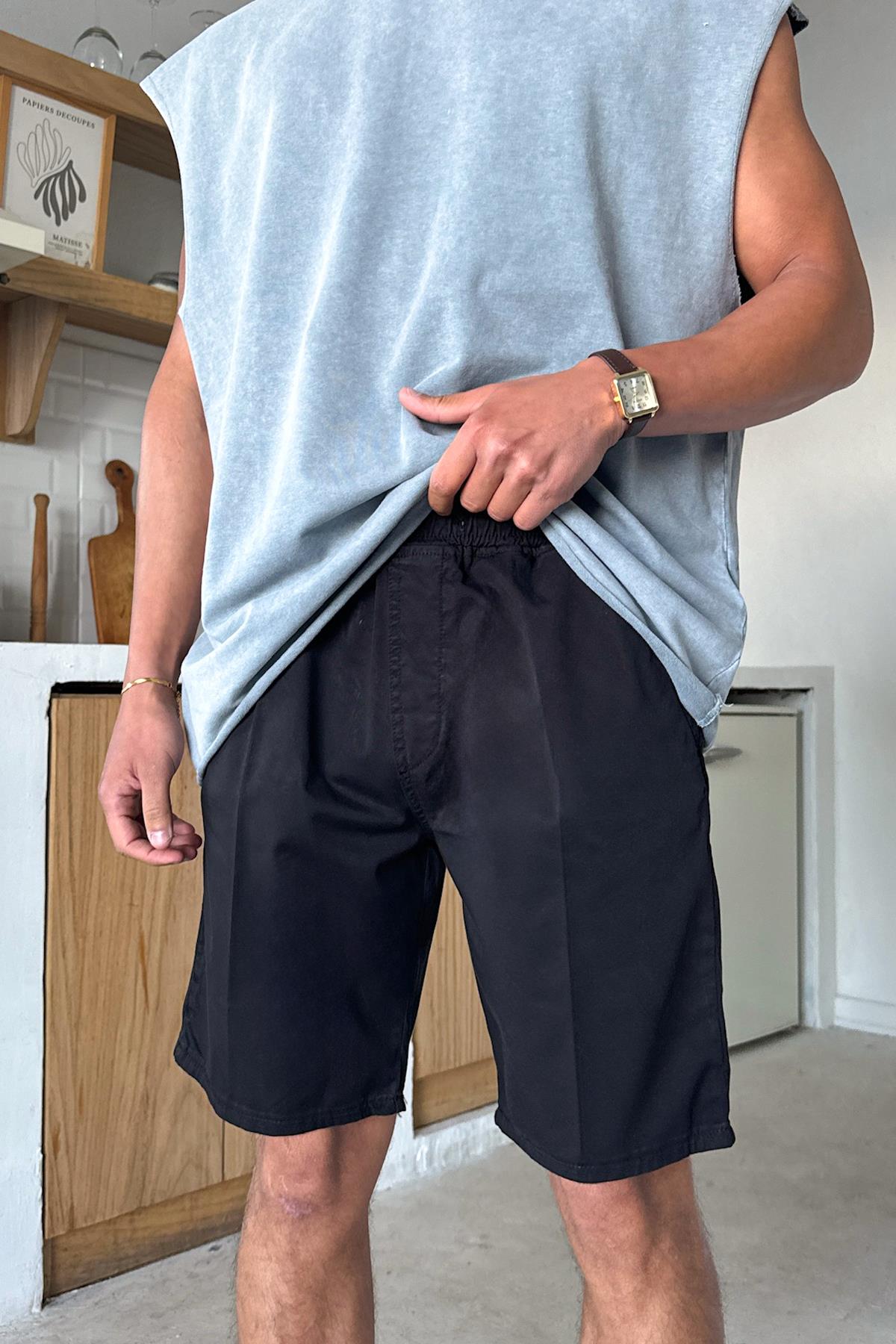 Siyah Bel Lastikli Şort