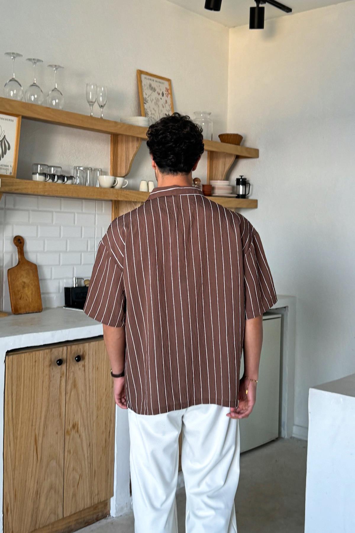 Kahverengi Kısa Kollu Cizgili Oversize Gömlek