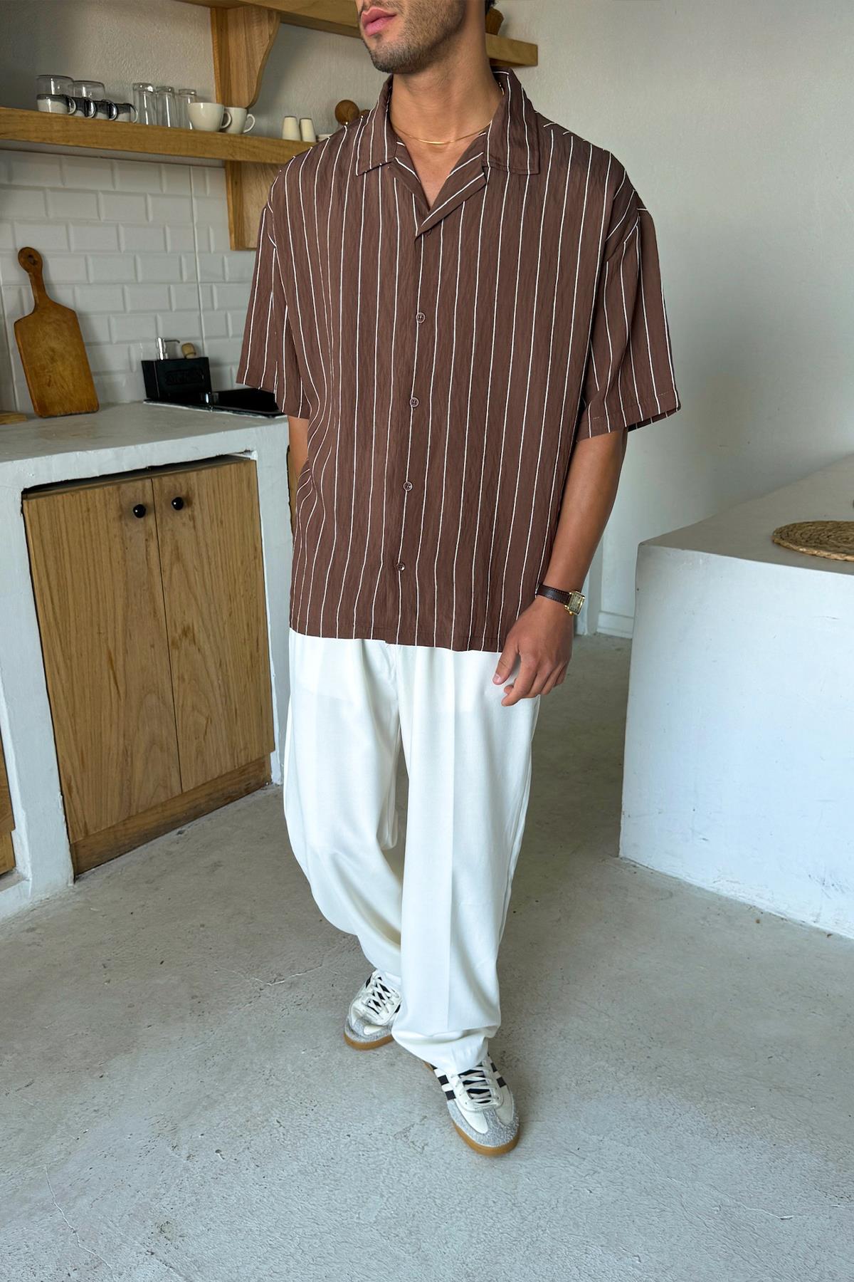 Kahverengi Kısa Kollu Cizgili Oversize Gömlek