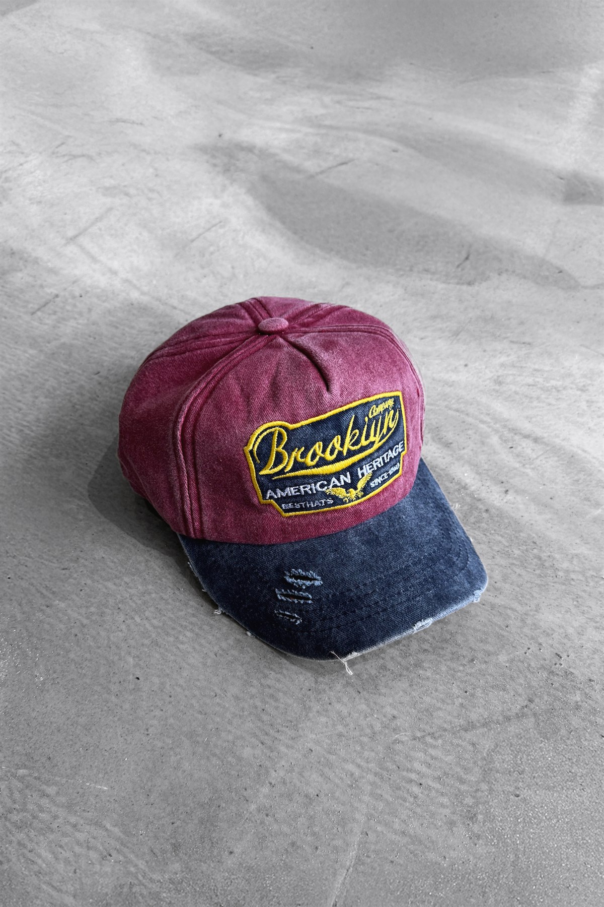 Brooklyn Nakışlı Şapka