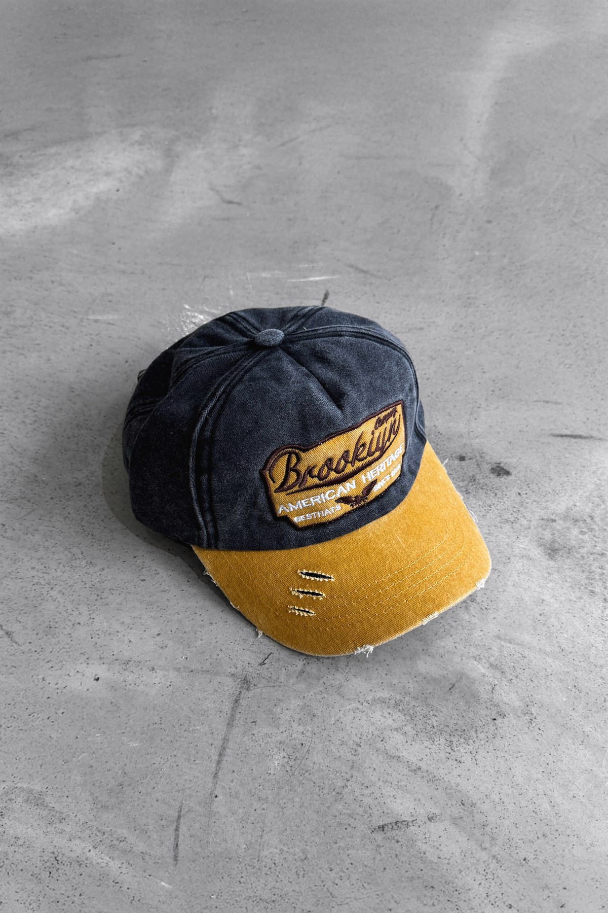 Brooklyn Nakışlı Şapka