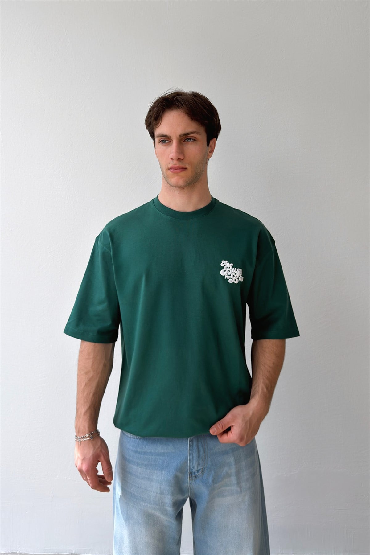 Busy Love Nakışlı Tişört