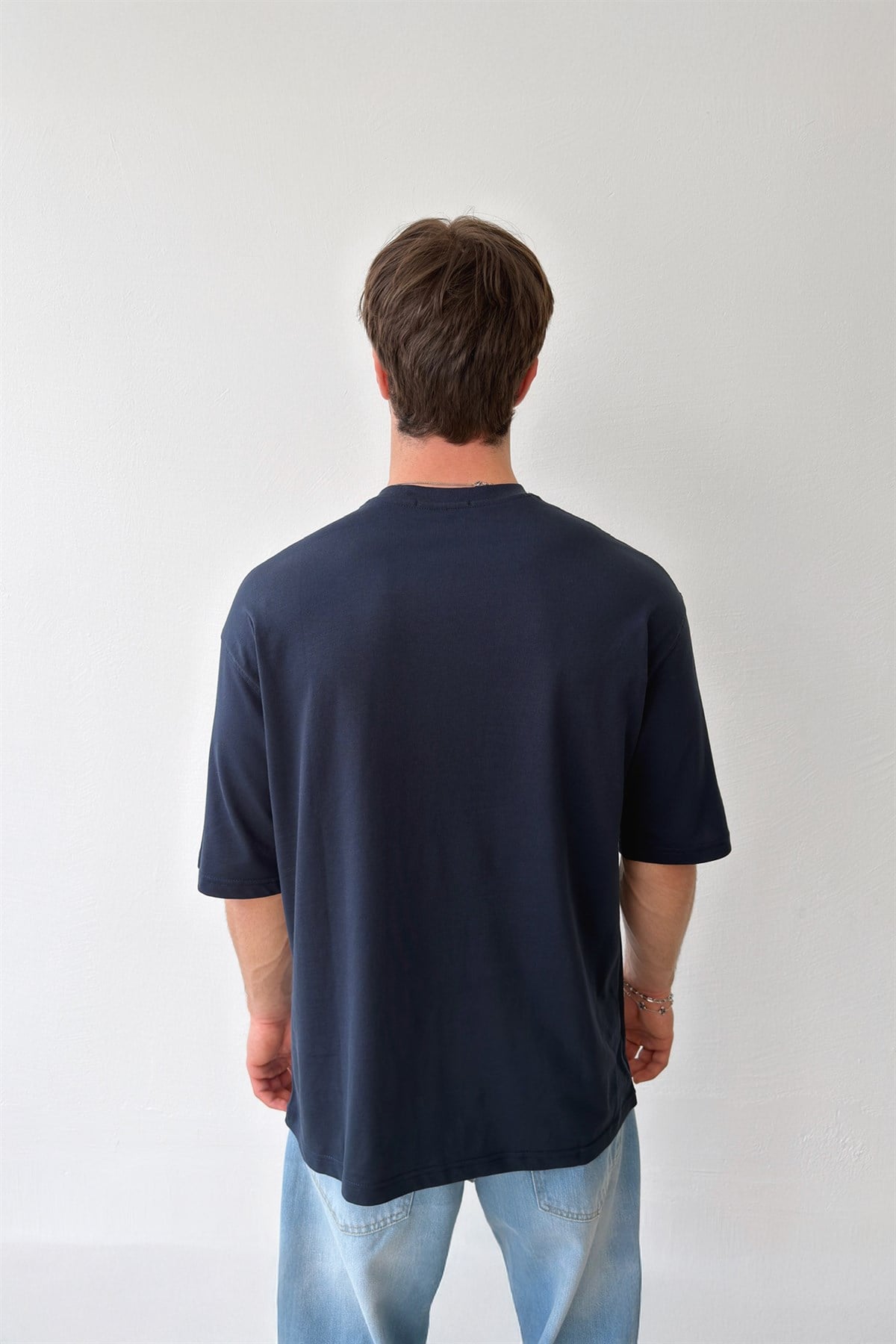 Busy Love Nakışlı Tişört