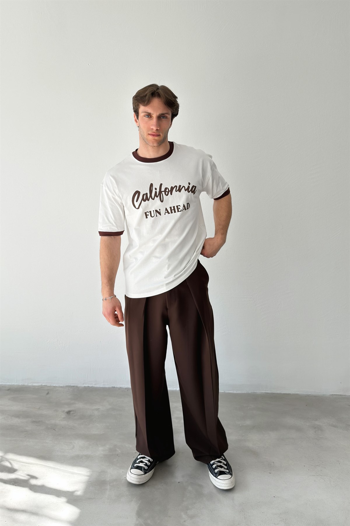 California Baskılı Tişört