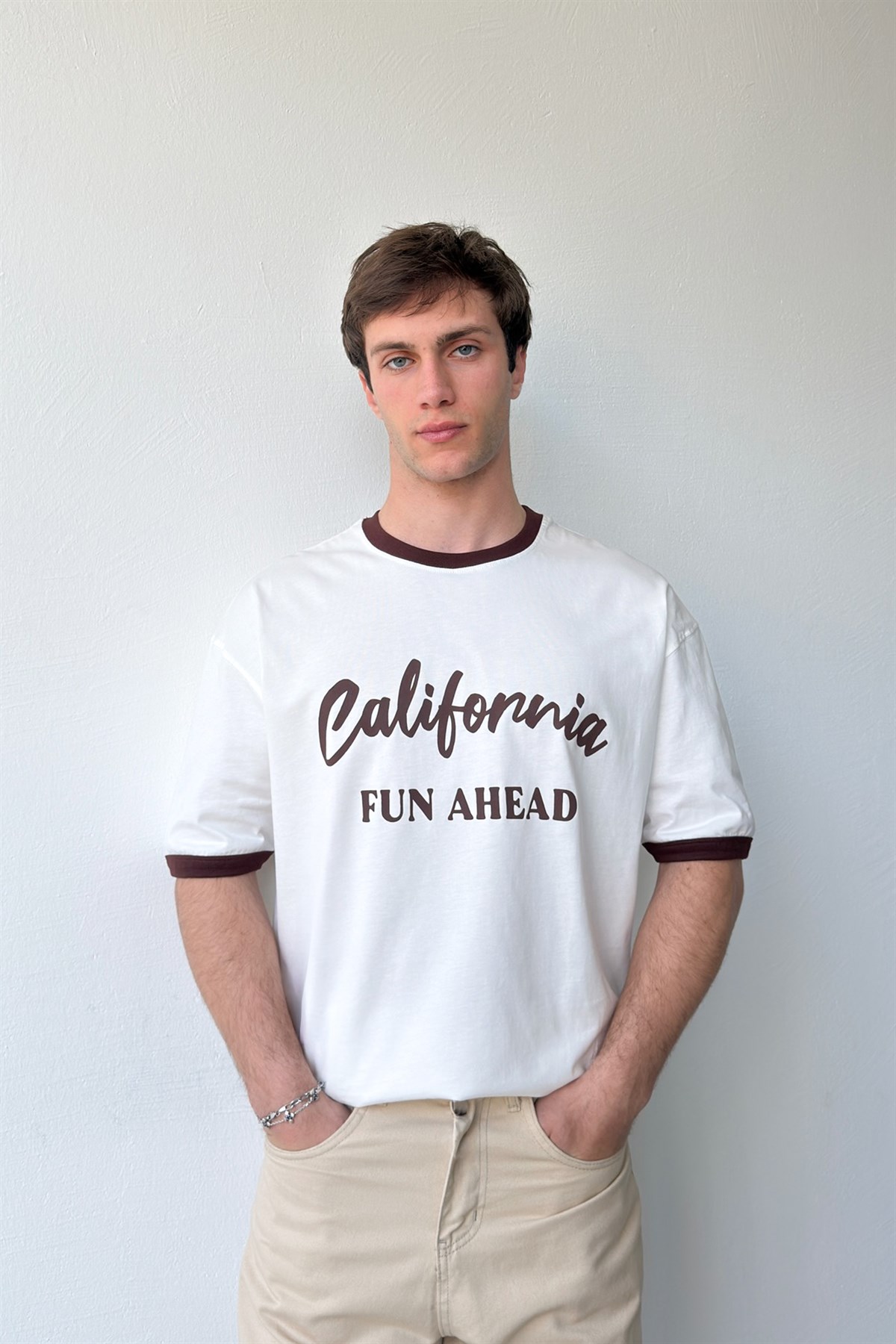 California Baskılı Tişört