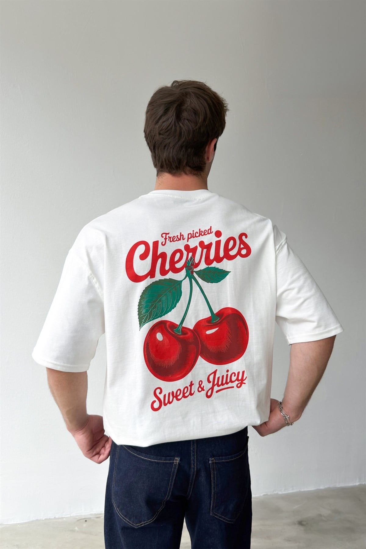 Cherry Baskılı Tişört