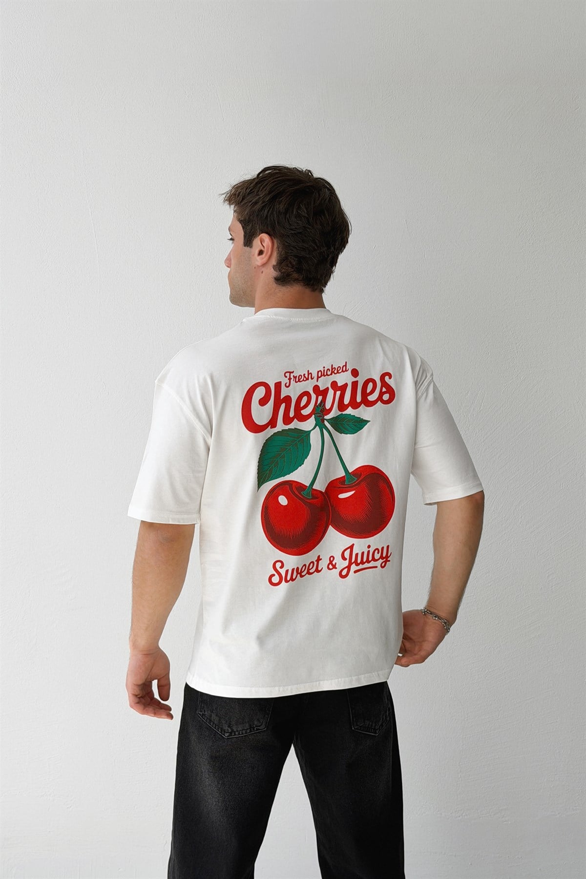 Cherry Baskılı Tişört