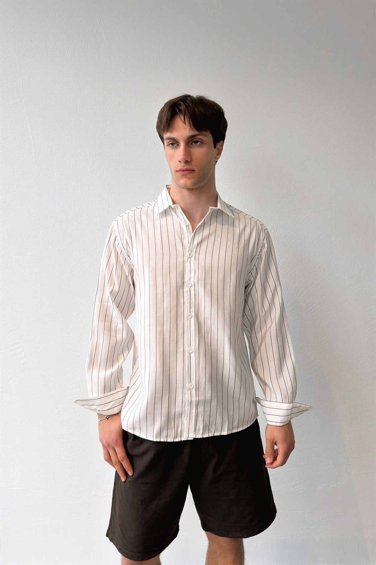 Çift Çizgili Beyaz Tensel Kumaş Oversize Gömlek