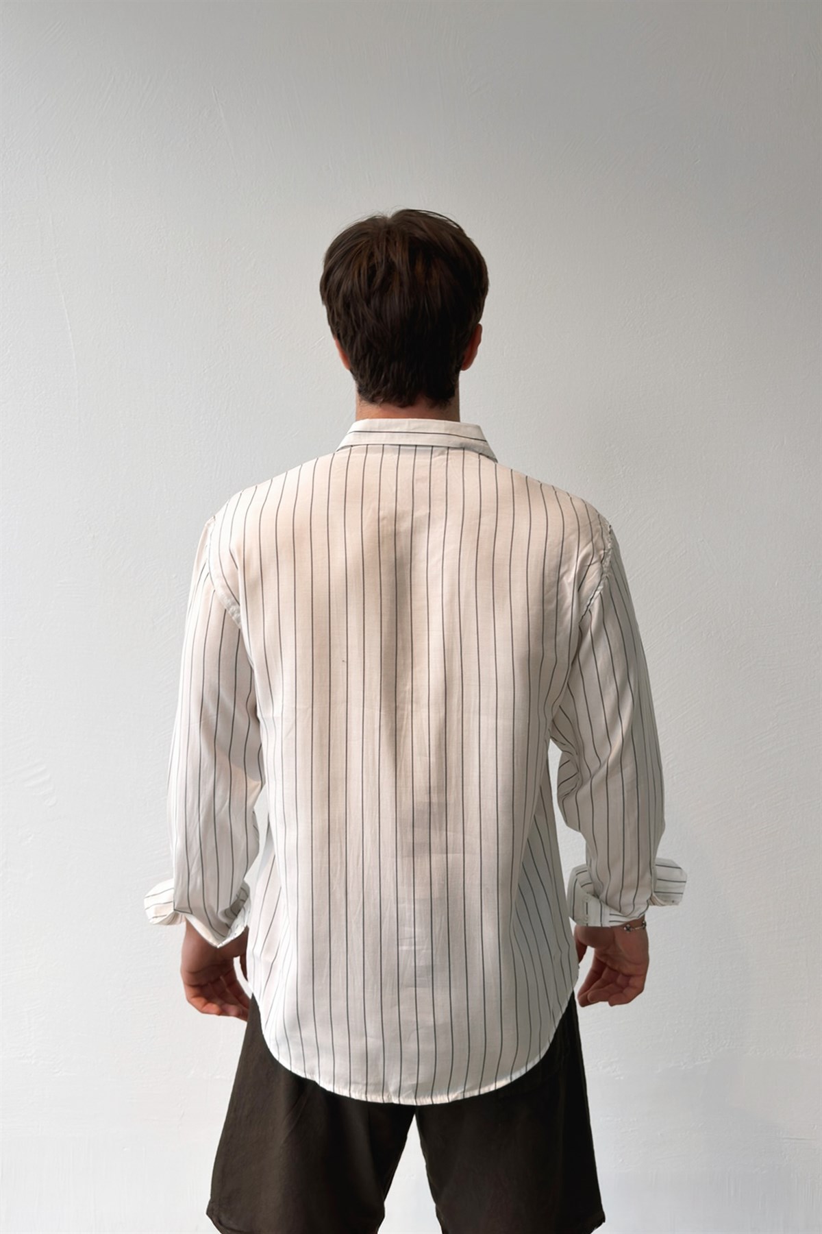 Çift Çizgili Beyaz Tensel Kumaş Oversize Gömlek