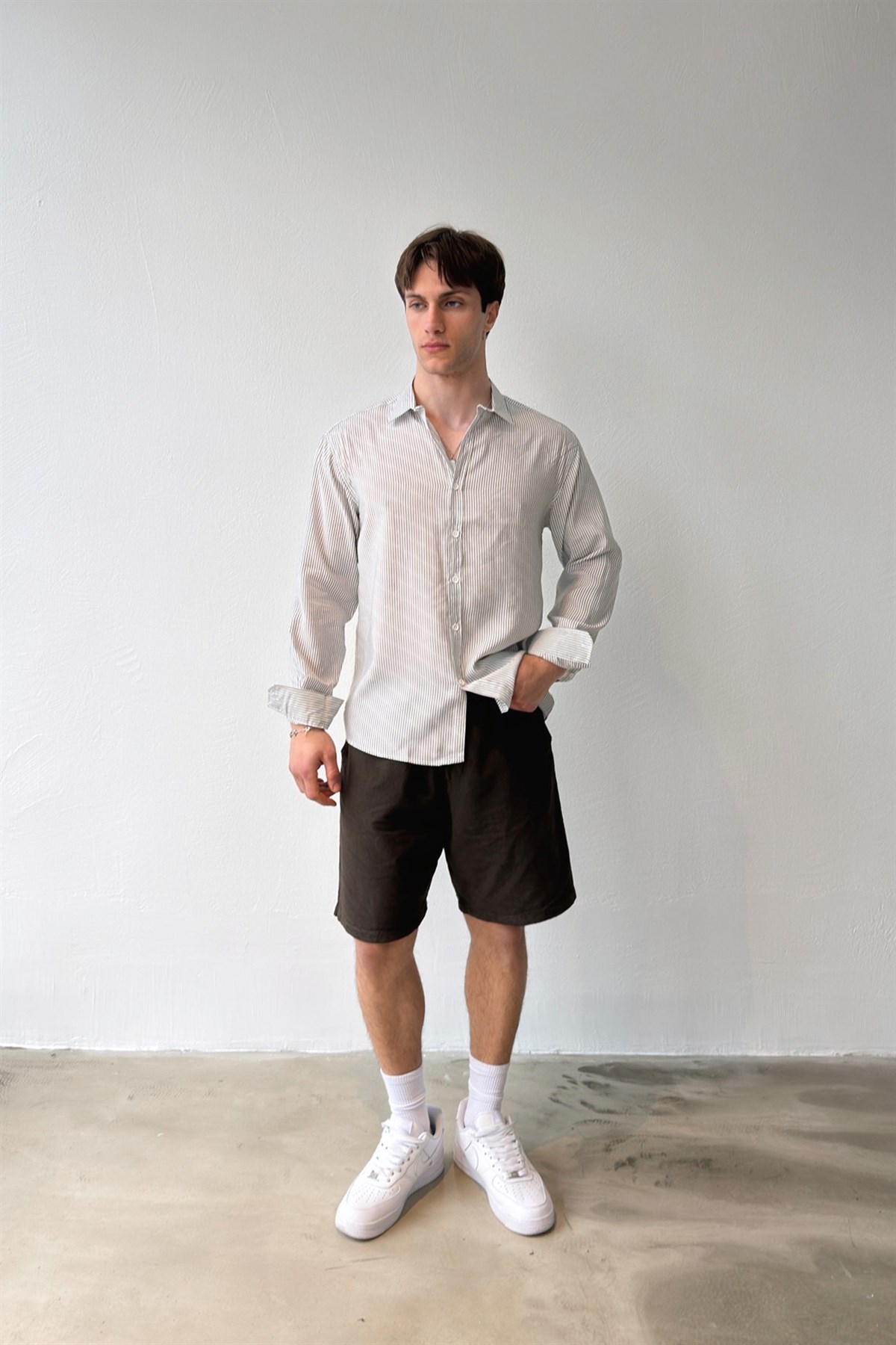 Çift Çizgili Beyaz Tensel Kumaş Oversize Gömlek