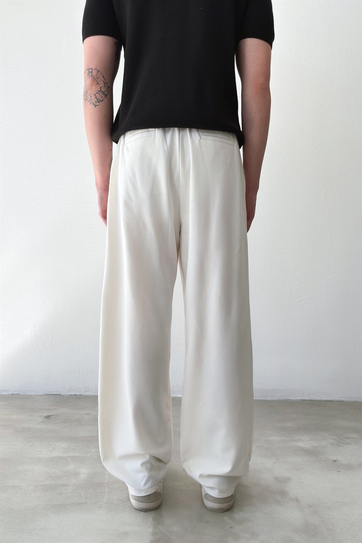 Çift Pileli Kumaş Pantolon Ekru