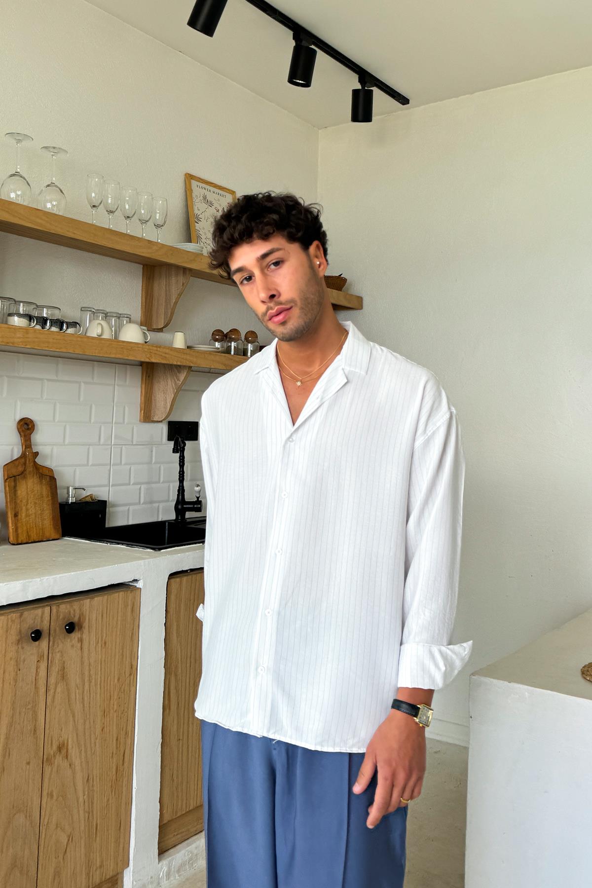 Beyaz Çizgi Detay Oversize Gömlek